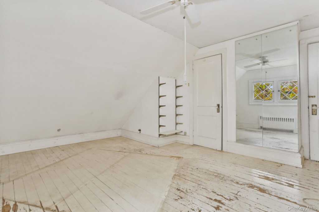 24 Muir Place, New Rochelle, NY 10801 - Photo 24 of 34