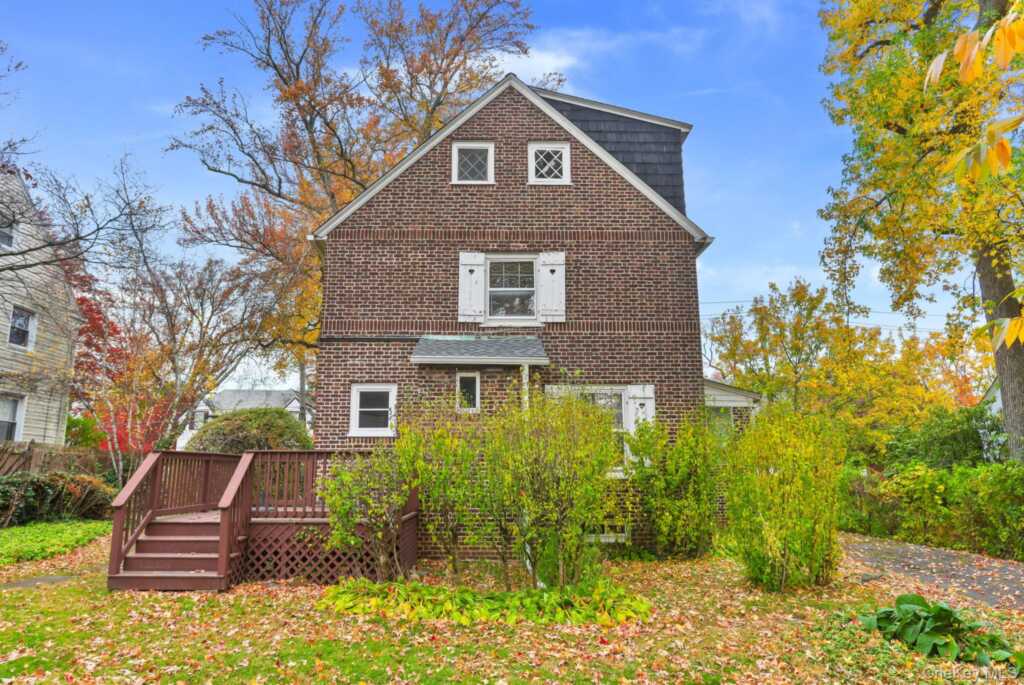 24 Muir Place, New Rochelle, NY 10801 - Photo 26 of 34