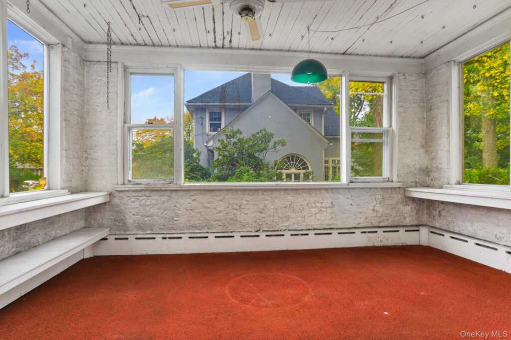 24 Muir Place, New Rochelle, NY 10801 - Photo 7 of 34