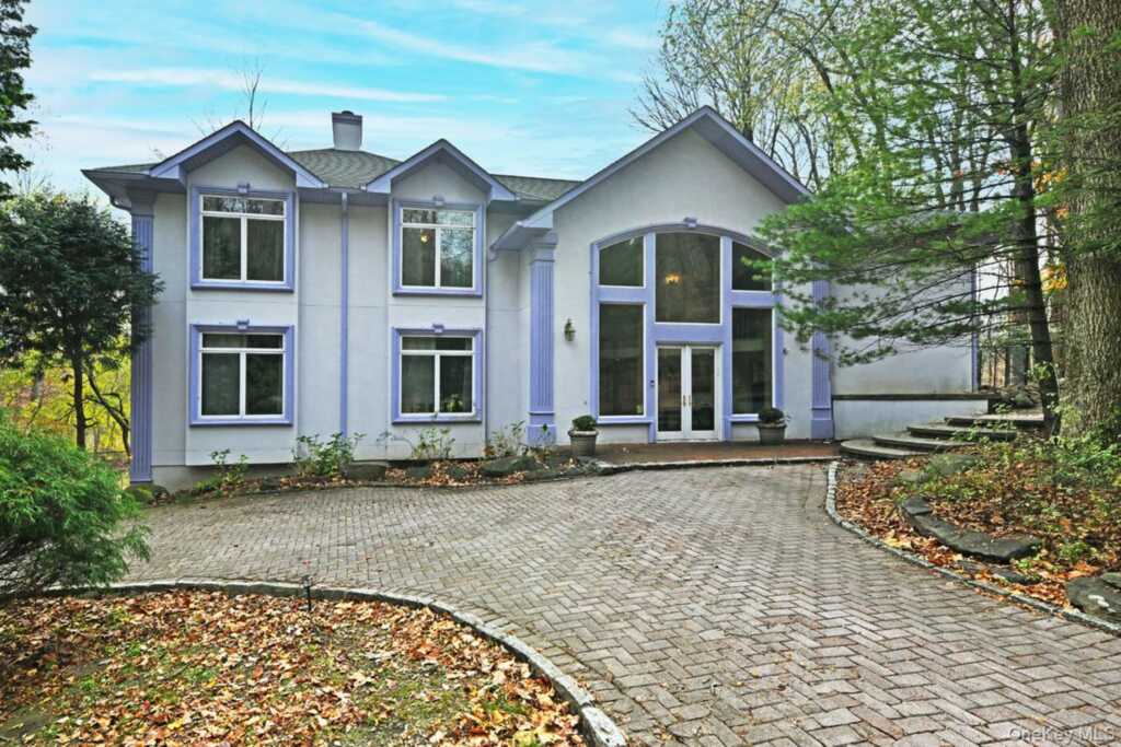 27 Sky Meadow Road, Suffern, NY 10901