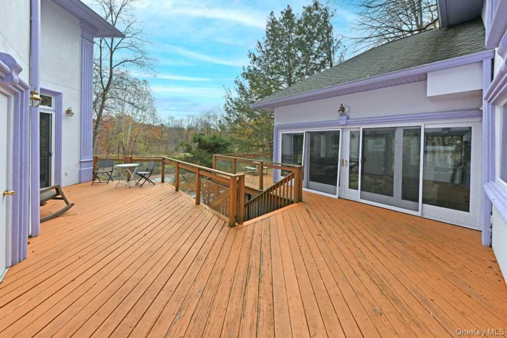 27 Sky Meadow Road, Suffern, NY 10901 - Photo 12 of 36