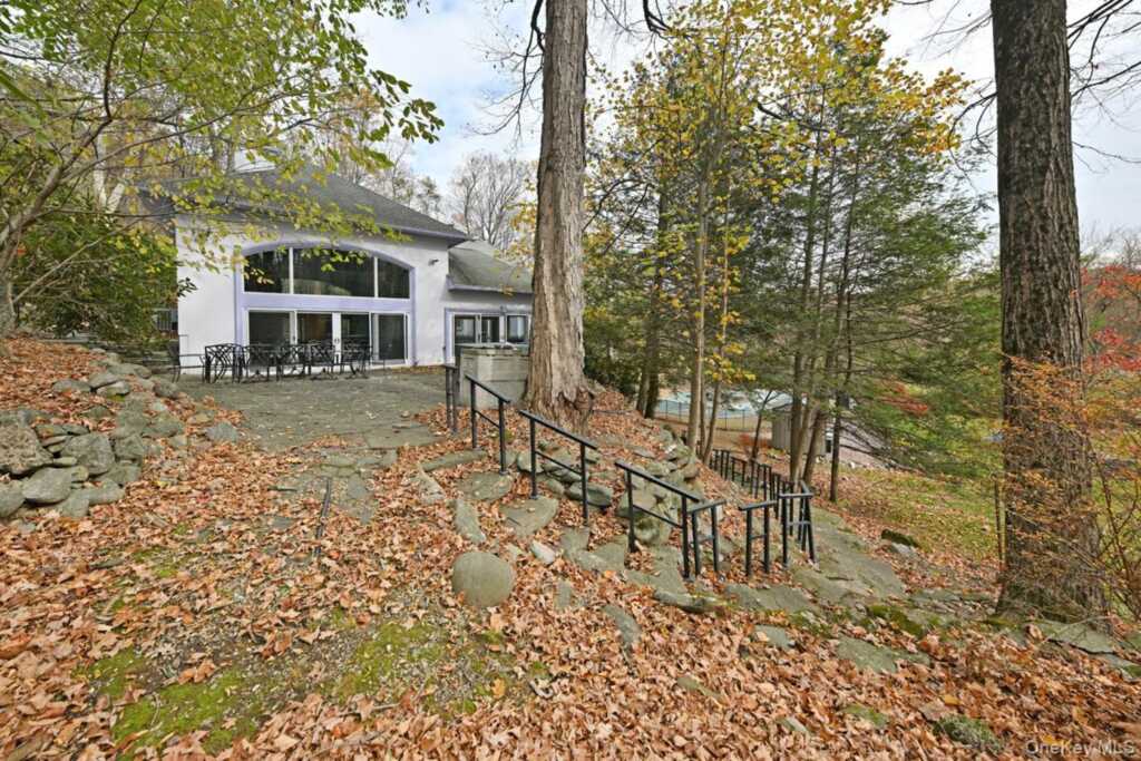 27 Sky Meadow Road, Suffern, NY 10901 - Photo 14 of 36