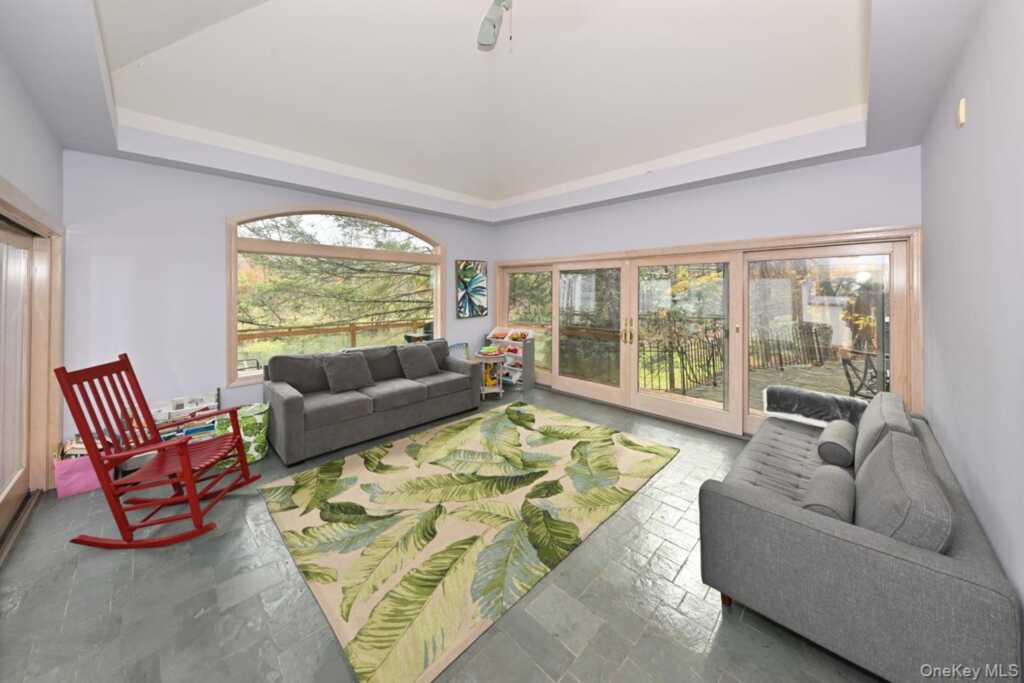 27 Sky Meadow Road, Suffern, NY 10901 - Photo 17 of 36