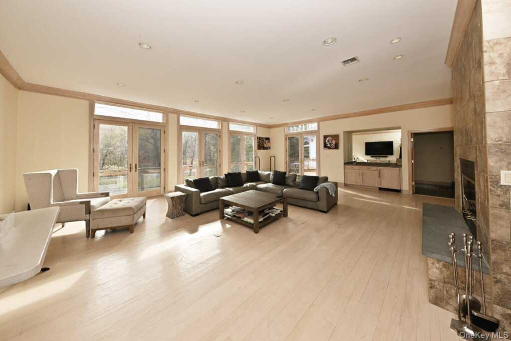 27 Sky Meadow Road, Suffern, NY 10901 - Photo 25 of 36