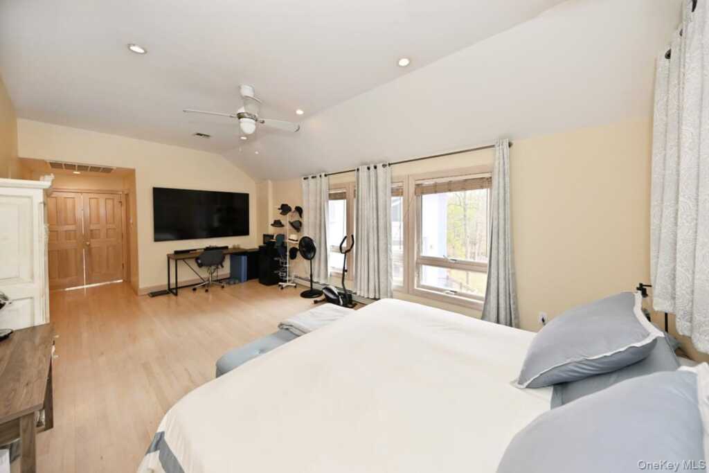 27 Sky Meadow Road, Suffern, NY 10901 - Photo 28 of 36