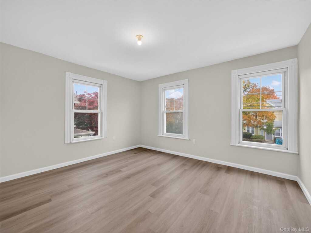 17 Maple Avenue, Suffern, NY 10901 - Photo 10 of 30