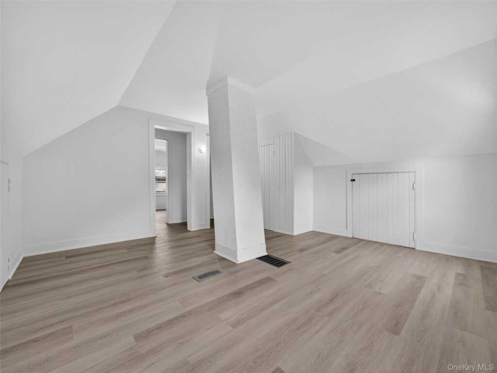 17 Maple Avenue, Suffern, NY 10901 - Photo 18 of 30