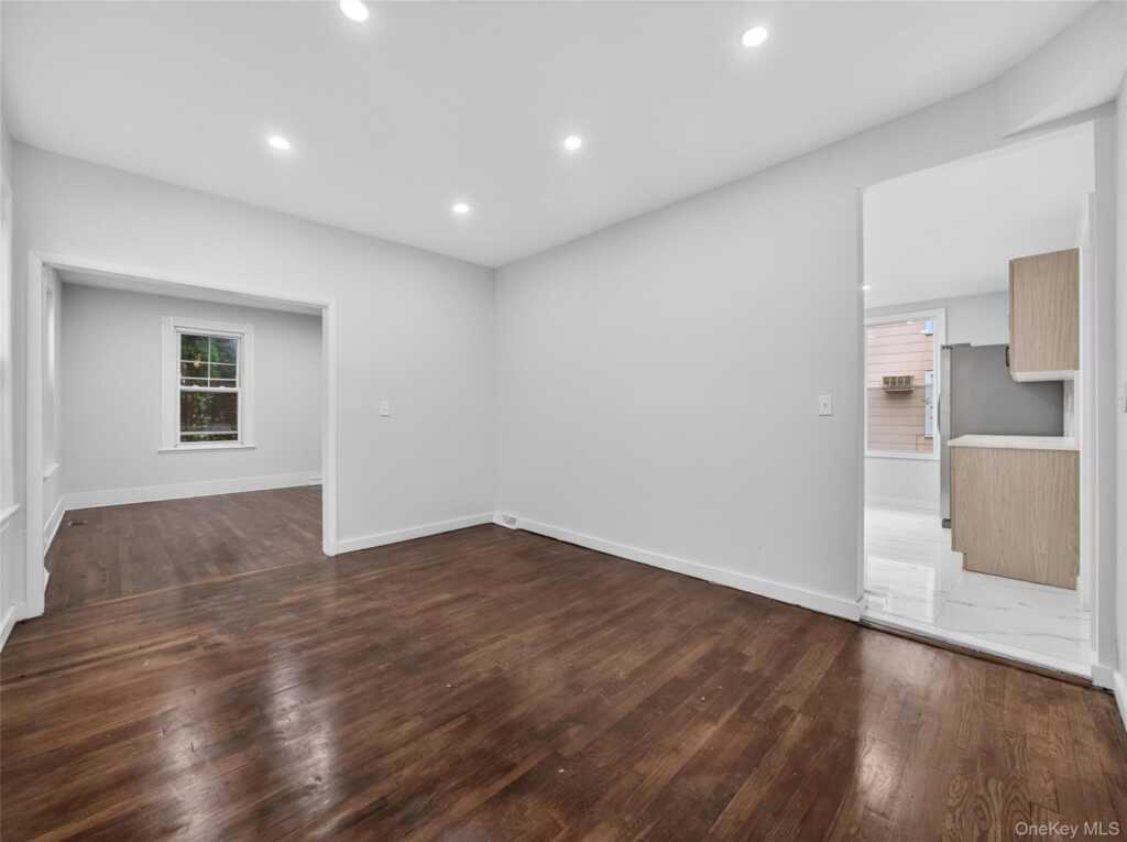 17 Maple Avenue, Suffern, NY 10901 - Photo 5 of 30