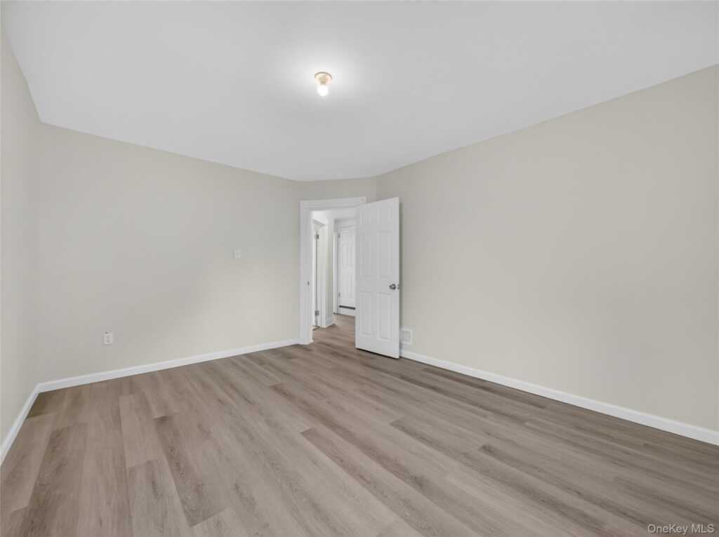 17 Maple Avenue, Suffern, NY 10901 - Photo 9 of 30