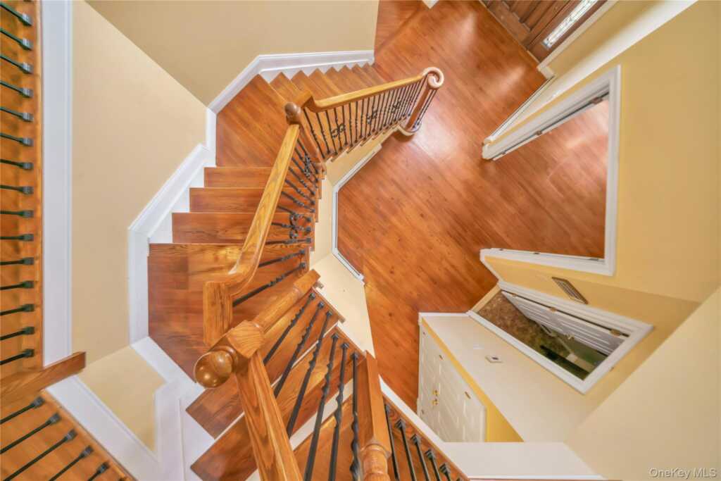 11 Fant Farm Lane, Suffern, NY 10901 - Photo 17 of 37