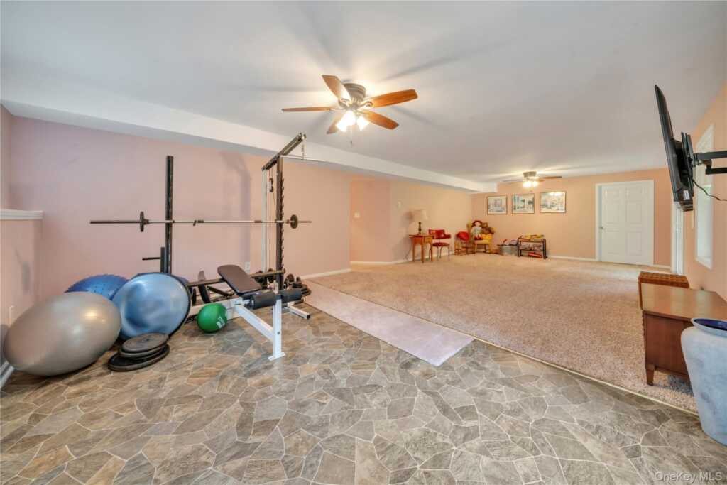 11 Fant Farm Lane, Suffern, NY 10901 - Photo 28 of 37