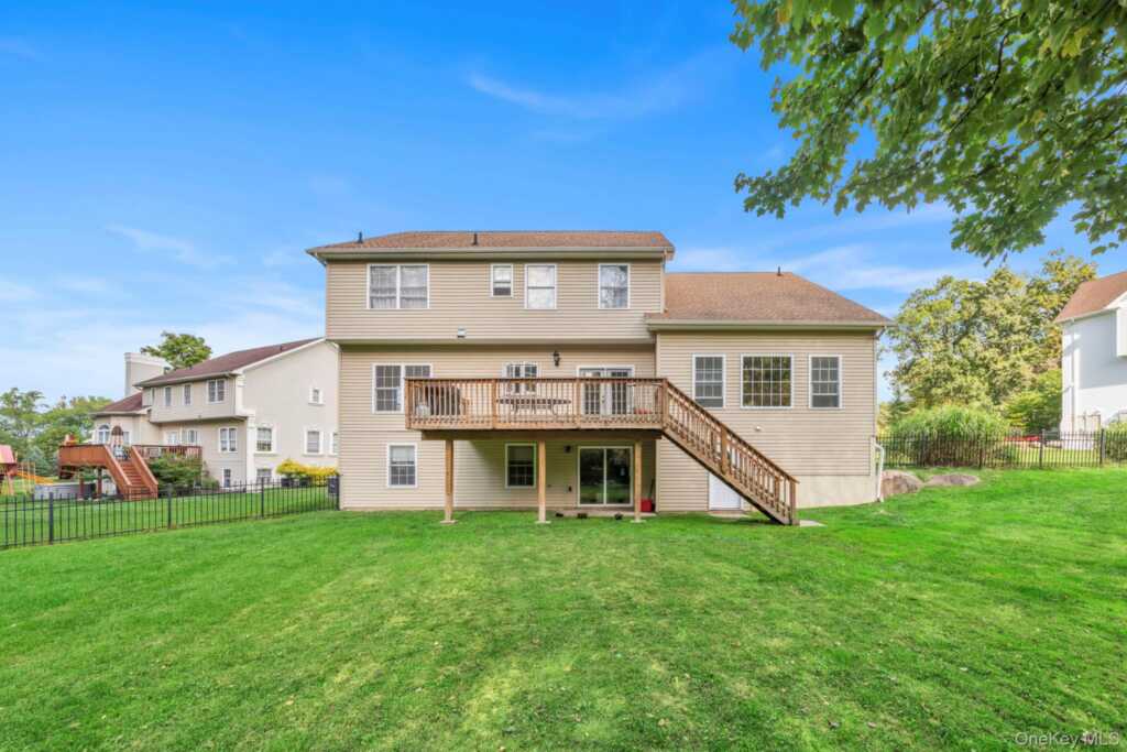 11 Fant Farm Lane, Suffern, NY 10901 - Photo 31 of 37