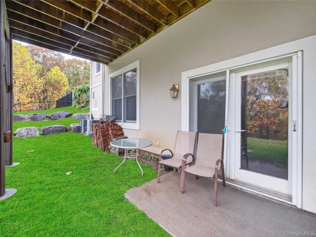 15 Beaver Pond Court, Stony Point, NY 10980 - Photo 43 of 50