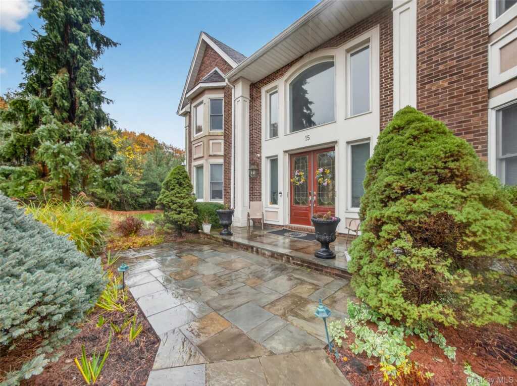 15 Beaver Pond Court, Stony Point, NY 10980 - Photo 6 of 50