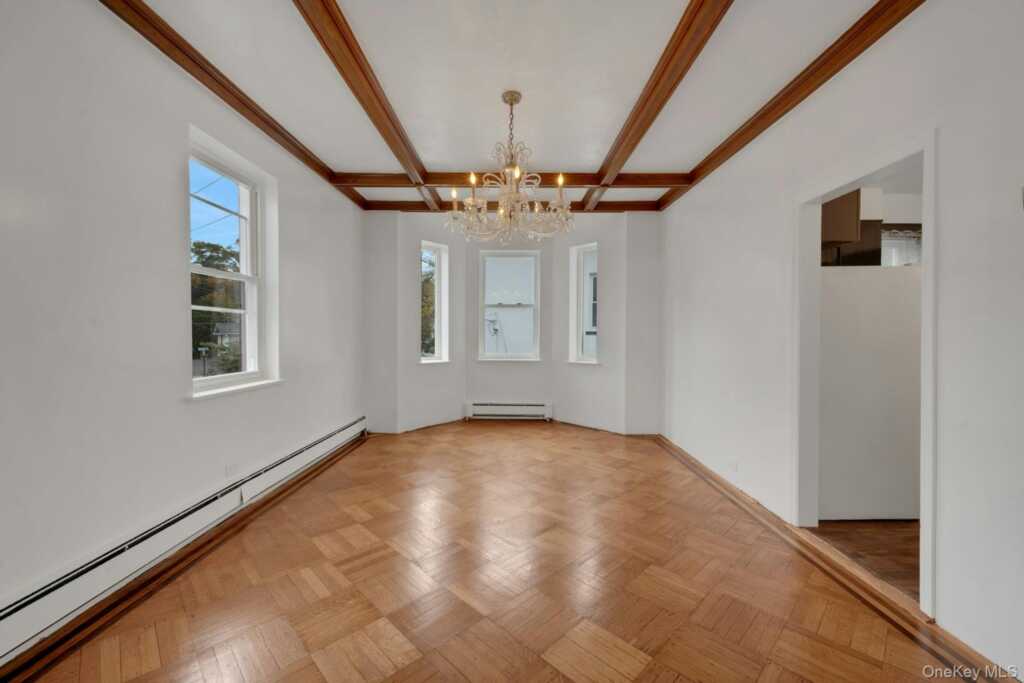 193 Harmon Avenue, New Rochelle, NY 10801 - Photo 10 of 37