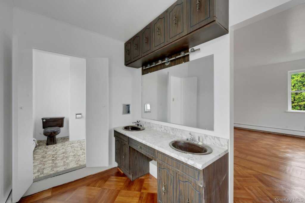 193 Harmon Avenue, New Rochelle, NY 10801 - Photo 15 of 37