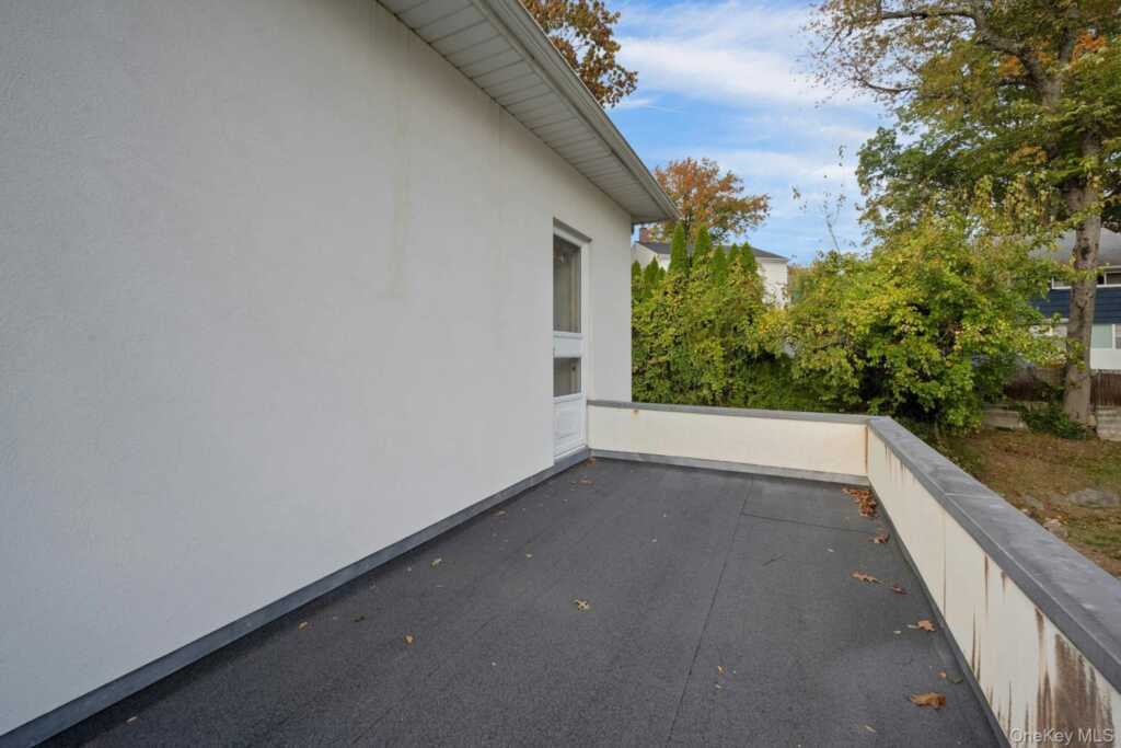 193 Harmon Avenue, New Rochelle, NY 10801 - Photo 16 of 37