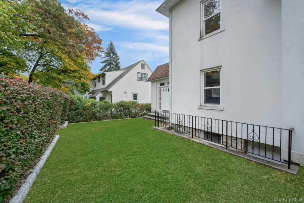 193 Harmon Avenue, New Rochelle, NY 10801 - Photo 33 of 37