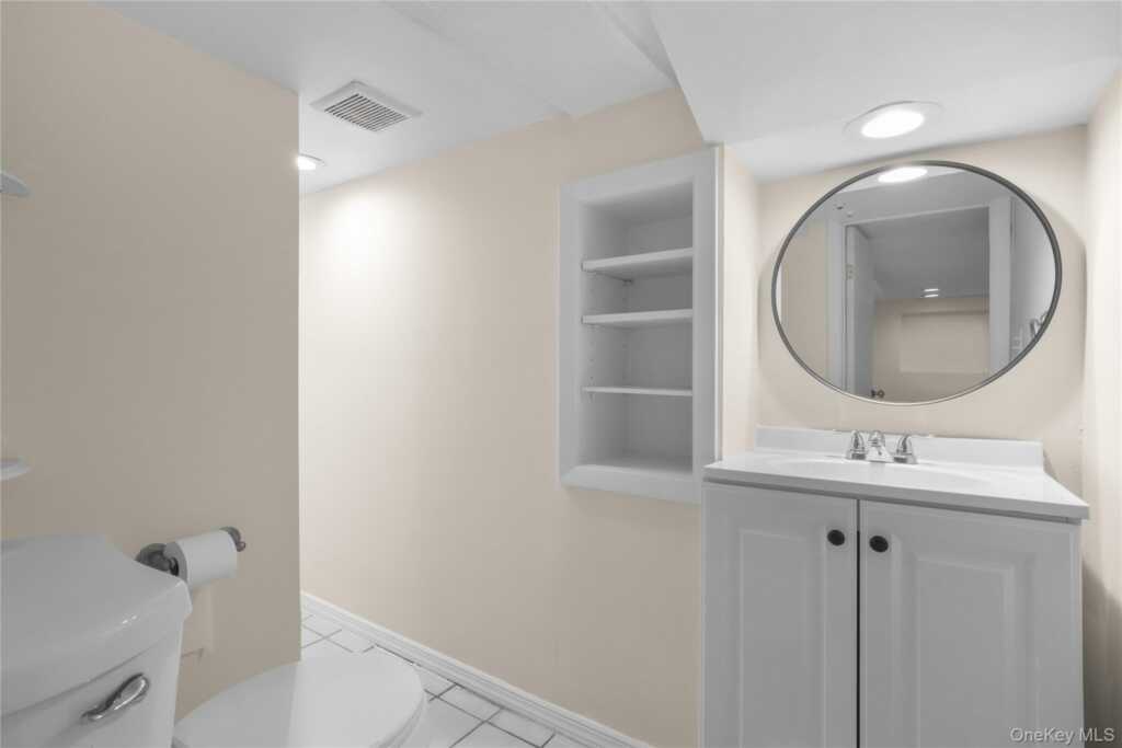 63 Seaview Avenue, New Rochelle, NY 10801 - Photo 13 of 22