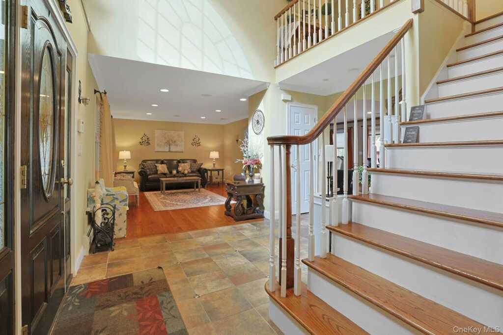 13 (formerly 19A) Deerfield Drive, New City, NY 10956 - Photo 19 of 41