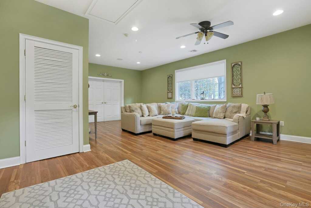 13 (formerly 19A) Deerfield Drive, New City, NY 10956 - Photo 28 of 41