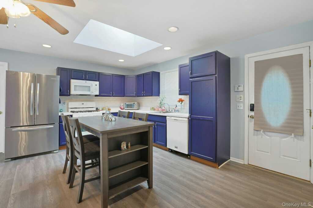 13 (formerly 19A) Deerfield Drive, New City, NY 10956 - Photo 32 of 41