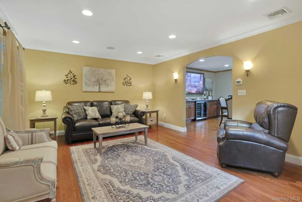 13 (formerly 19A) Deerfield Drive, New City, NY 10956 - Photo 7 of 41