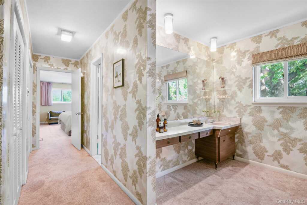 161 Morris Lane, New Rochelle, NY 10583 - Photo 16 of 29