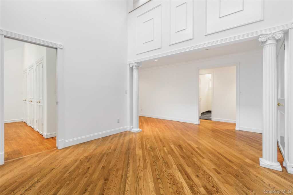 60 Talcott Road, Rye, NY 10573 - Photo 5 of 45