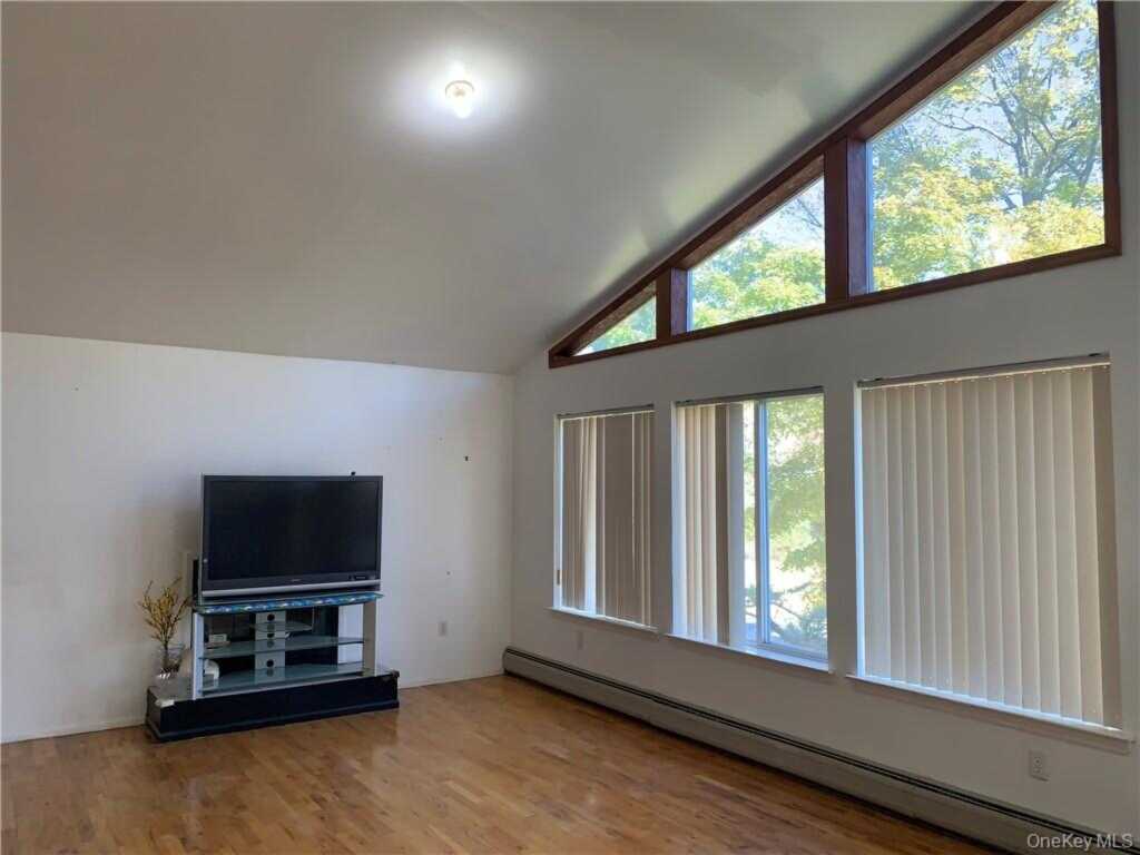 3 Rella Drive, New City, NY 10956 - Photo 7 of 19