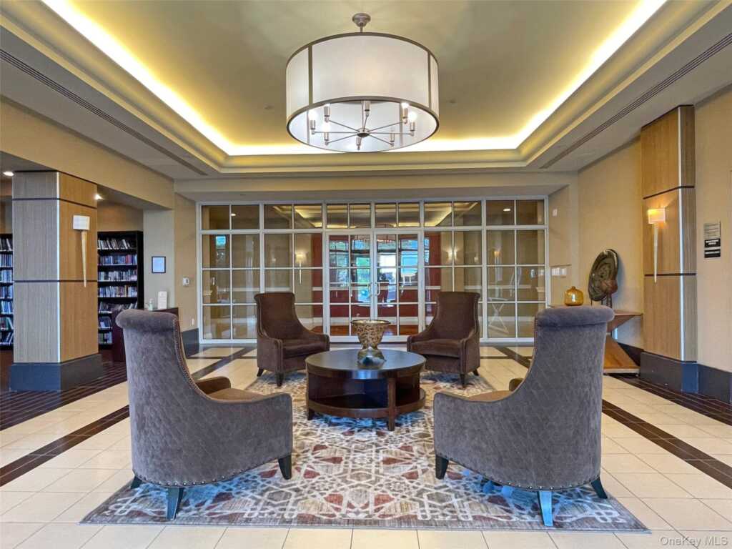 300 Mamaroneck Avenue, Unit ##819, White Plains, NY 10605 - Photo 14 of 21