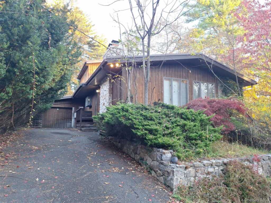435 Kings Highway, Valley Cottage, NY 10989