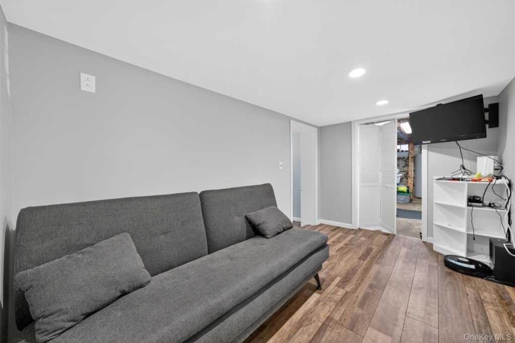 493 Willow Grove Road, Stony Point, NY 10980 - Photo 26 of 33