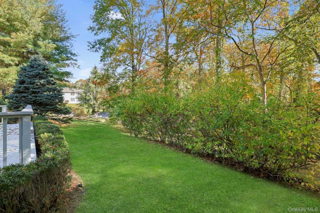 44 Westfield Road, White Plains, NY 10605 - Photo 29 of 40