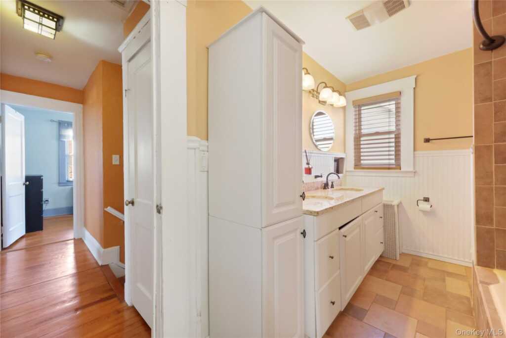 12 Irenhyl Avenue, Rye, NY 10573 - Photo 16 of 25