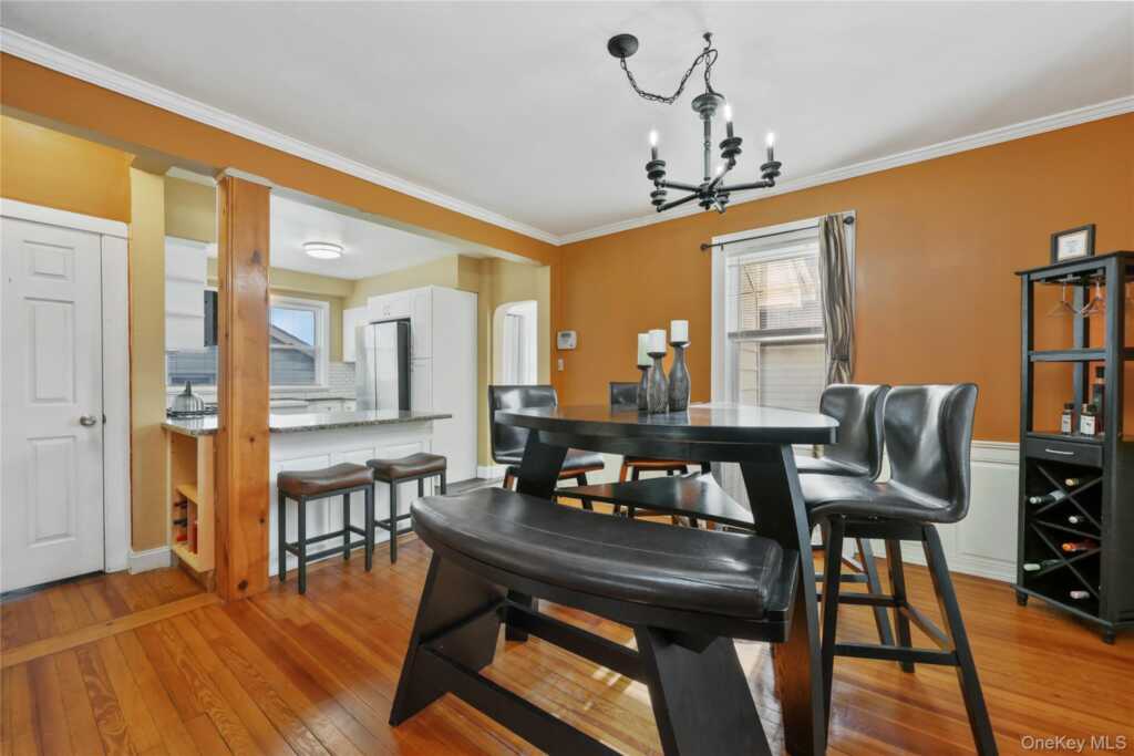 12 Irenhyl Avenue, Rye, NY 10573 - Photo 5 of 25