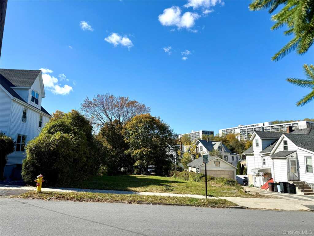 179 Chatterton Avenue, White Plains, NY 10606 - Photo 9 of 11