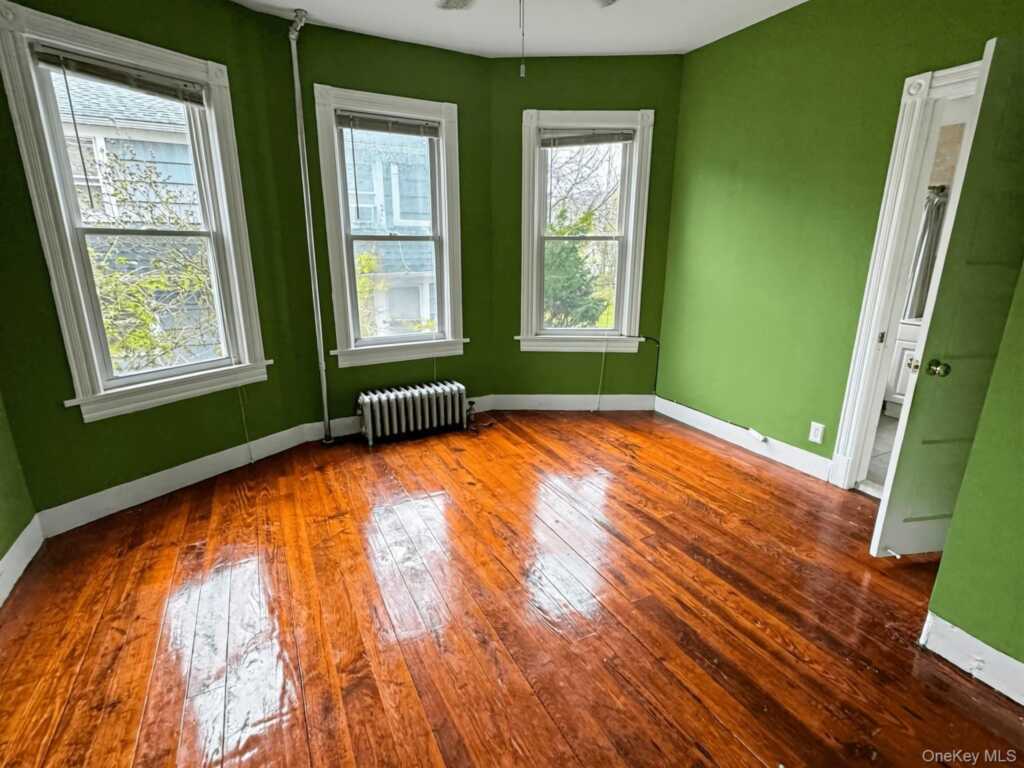 107 Gibson Avenue, White Plains, NY 10607 - Photo 2 of 14