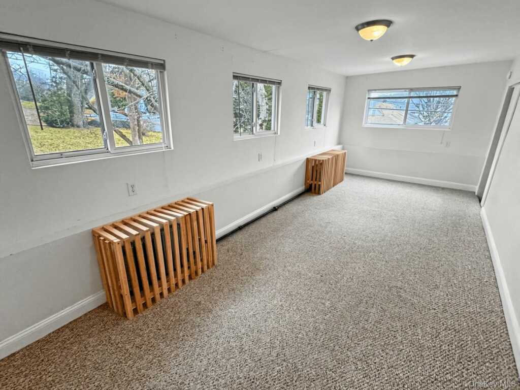 107 Gibson Avenue, White Plains, NY 10607 - Photo 5 of 14