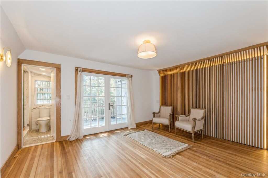 530 Orangeburg Road, Pearl River, NY 10965 - Photo 15 of 19