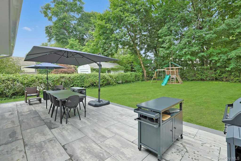 73 Bon Air Avenue, New Rochelle, NY 10804 - Photo 15 of 18