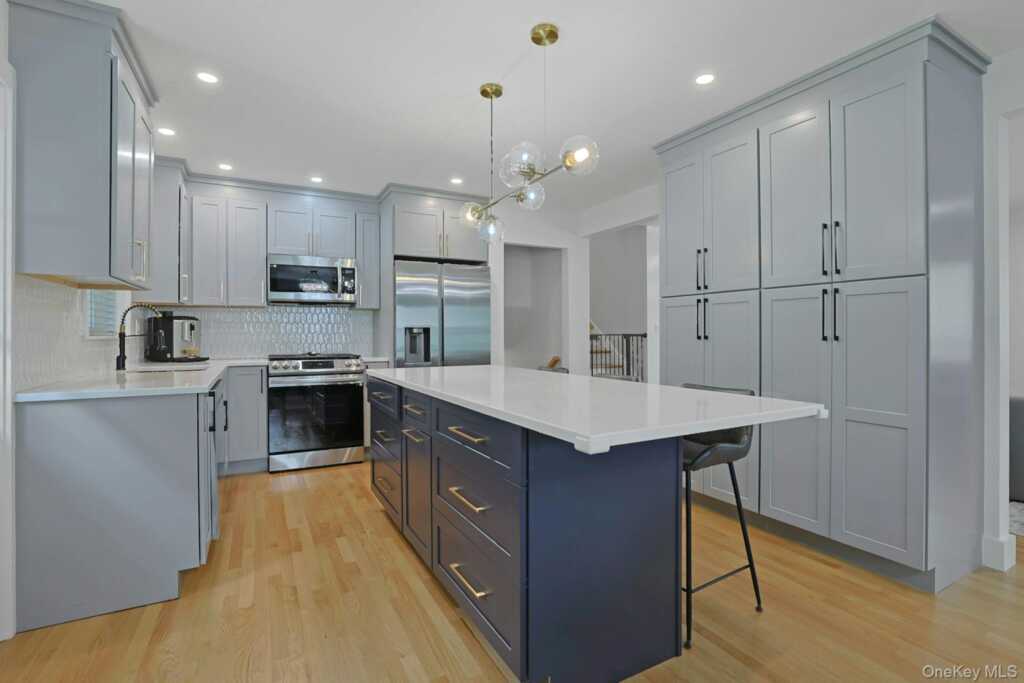 73 Bon Air Avenue, New Rochelle, NY 10804 - Photo 6 of 18