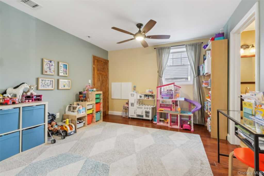 275 High Avenue, Nyack, NY 10960 - Photo 13 of 37