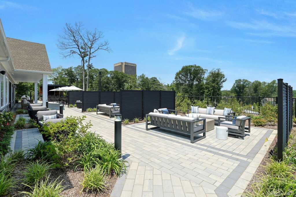 5105 Lucy Court, Unit #5105, Pearl River, NY 10965 - Photo 27 of 37