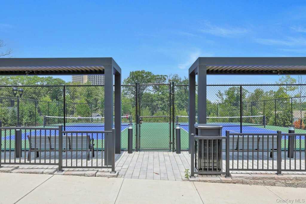 5105 Lucy Court, Unit #5105, Pearl River, NY 10965 - Photo 35 of 37