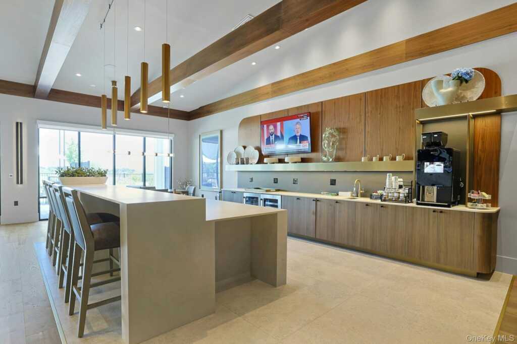 5105 Lucy Court, Unit #5105, Pearl River, NY 10965 - Photo 4 of 37