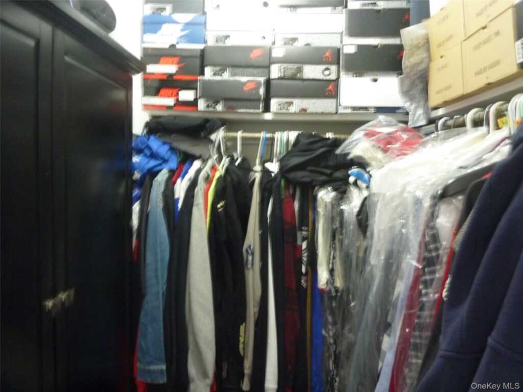 143 Parkside Drive, Suffern, NY 10901 - Photo 13 of 20