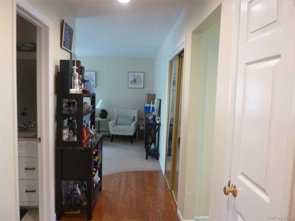 143 Parkside Drive, Suffern, NY 10901 - Photo 3 of 20