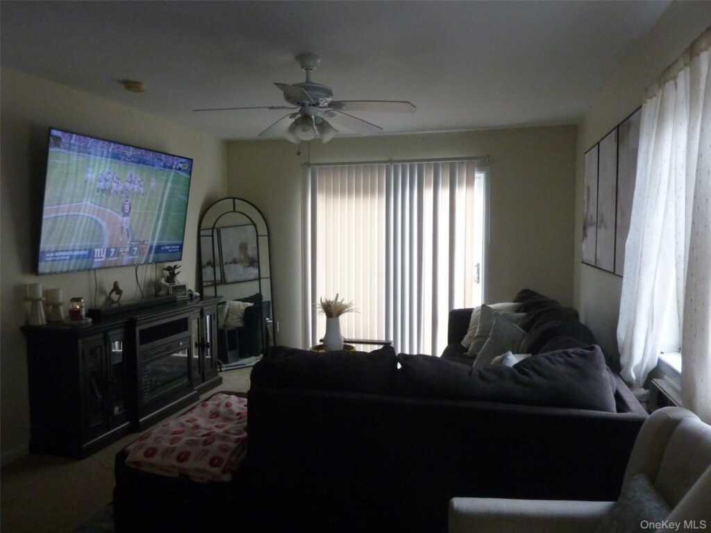 143 Parkside Drive, Suffern, NY 10901 - Photo 6 of 20