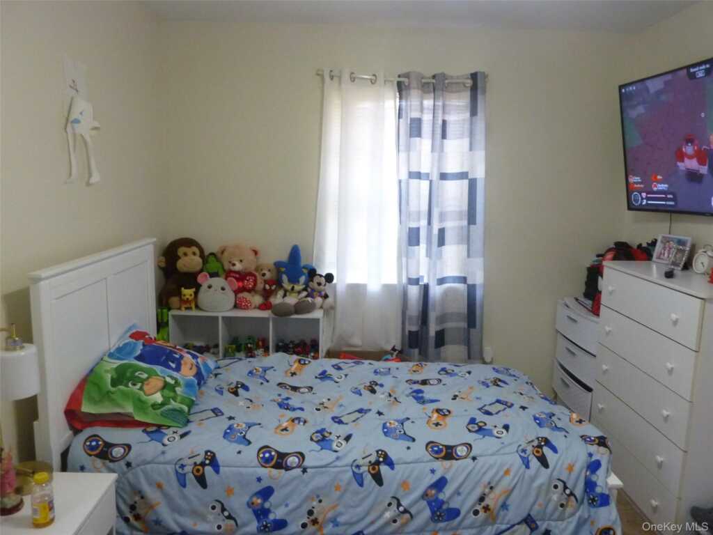 143 Parkside Drive, Suffern, NY 10901 - Photo 9 of 20